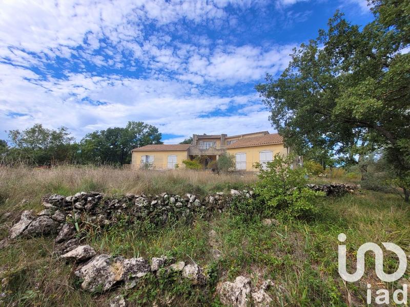 Maison - 200 m² - 7 pièces