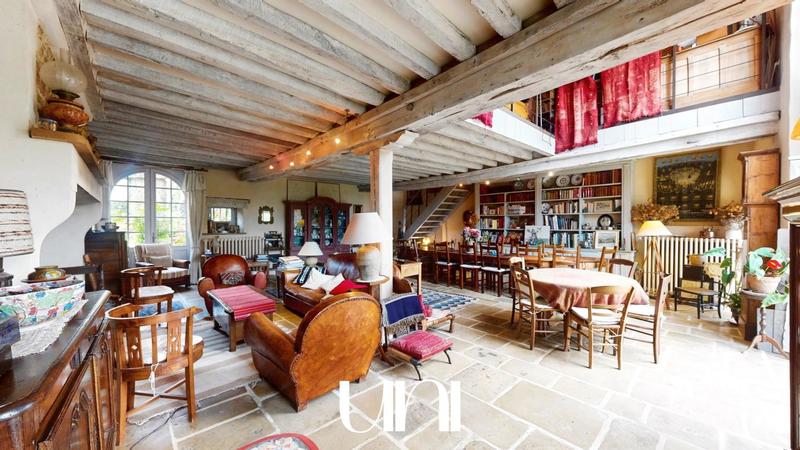 Maison - 507 m² - 13 pièces