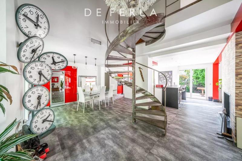 Villa - 472 m² - 10 pièces