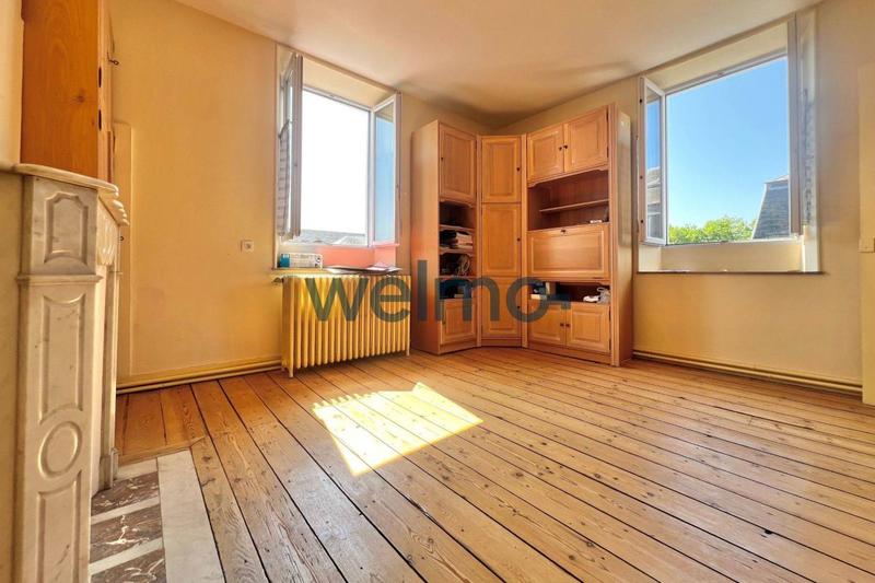 Maison de ville - 263 m² - 9 pièces