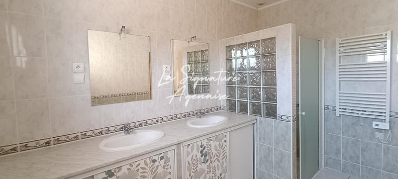 Maison - 159 m² - 6 pièces