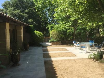 Maison - 323 m² - 10 pièces