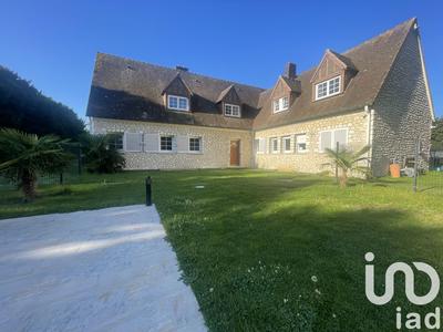 Maison - 800 m² - 18 pièces