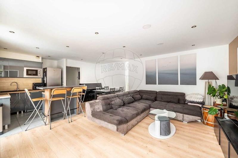 Appartement - 89 m² - 4 pièces