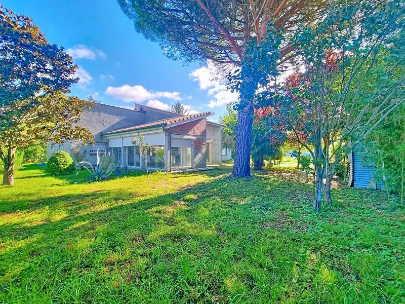 Maison - 167 m² - 5 pièces