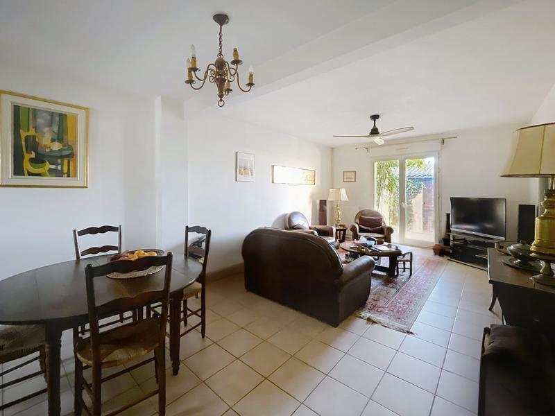 Maison - 95 m² - 5 pièces