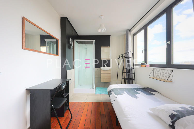 Appartement - 94 m² - 5 pièces