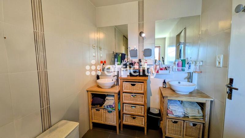 Maison - 413 m² - 8 pièces