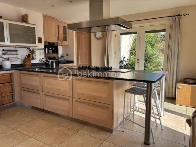 Propriété - 150 m² - 7 pièces