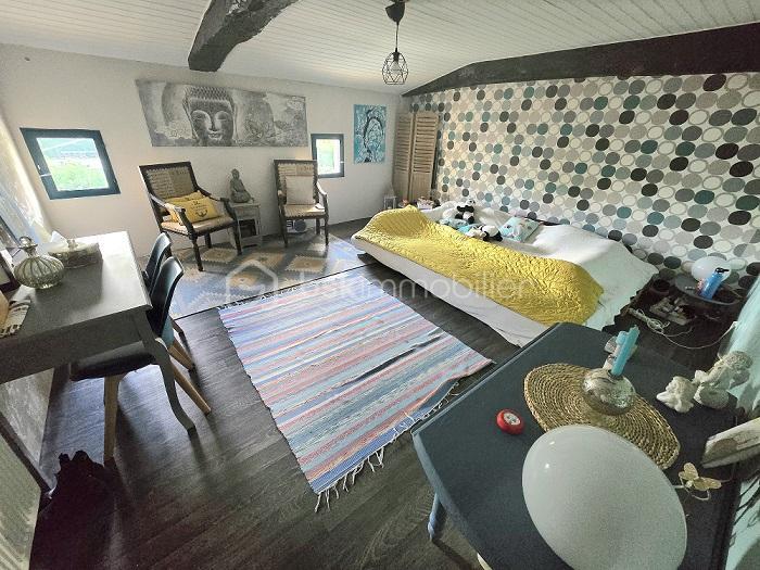 Corps de ferme - 257 m² - 10 pièces