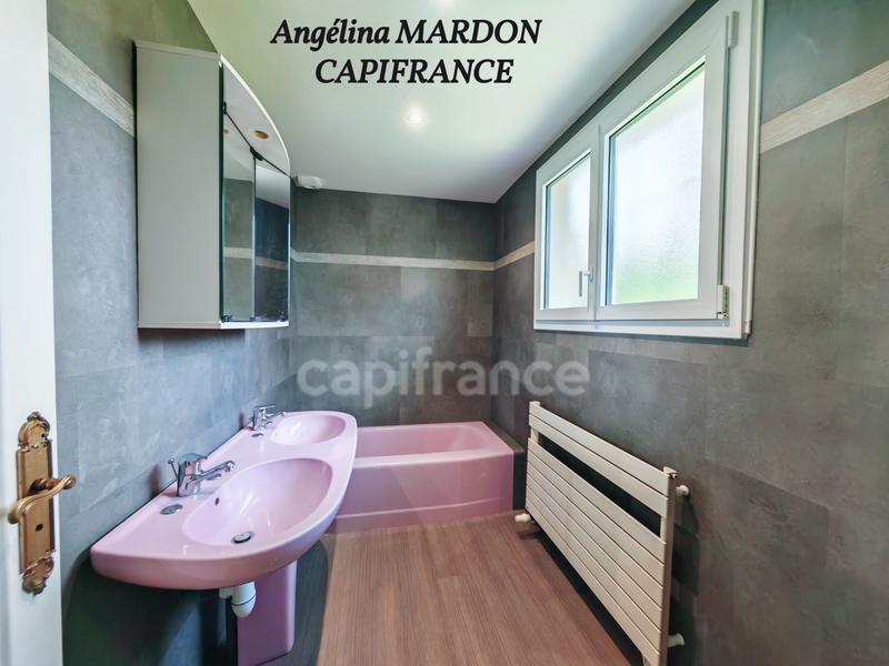 Maison - 169 m² - 6 pièces