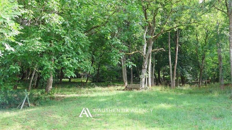 Maison - 223 m² - 9 pièces