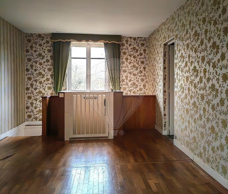 Maison - 93 m² - 4 pièces