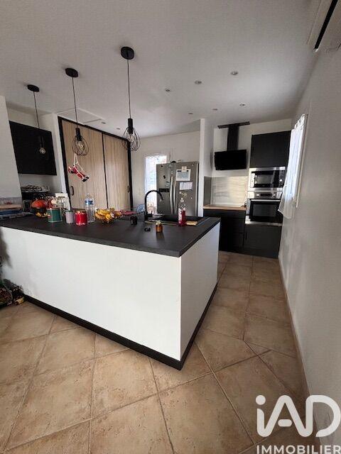 Maison - 88 m² - 4 pièces