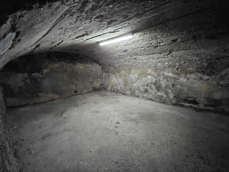 Maison - 193 m² - 3 pièces