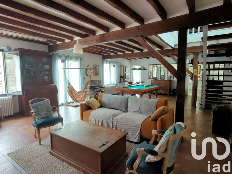 Maison - 250 m² - 9 pièces