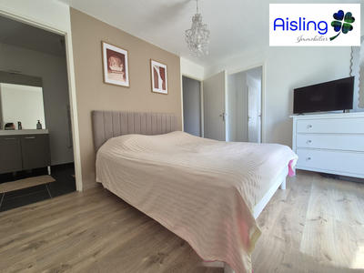 Maison - 93 m² - 4 pièces