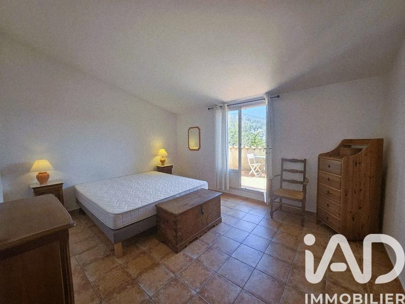 Maison - 96 m² - 3 pièces