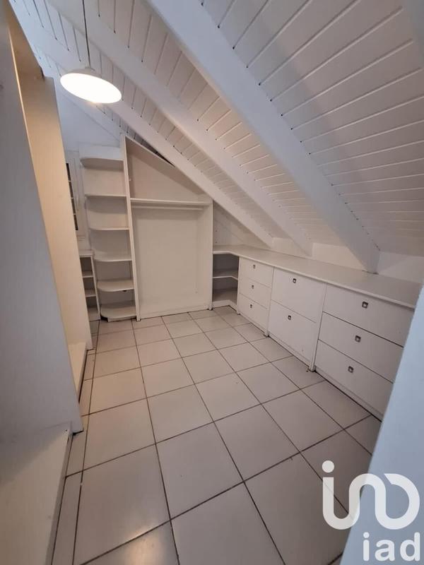 Maison - 252 m² - 5 pièces