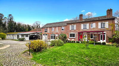 Maison - 350 m² - 8 pièces