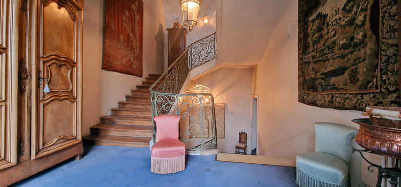 Maison - 519 m² - 14 pièces