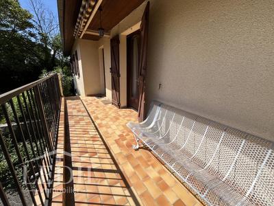 Maison de ville - 111 m² - 5 pièces