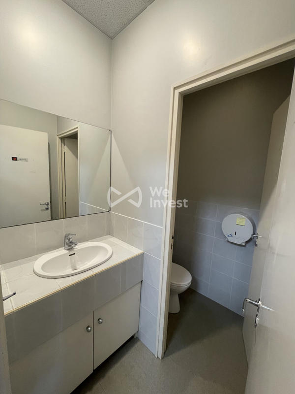 Bureau - 163 m² - 8 pièces