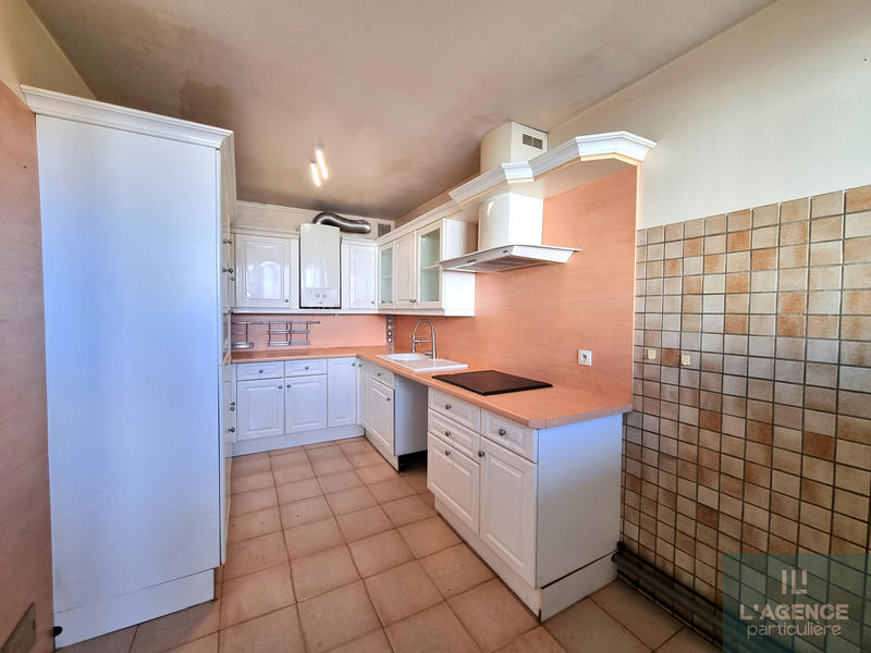 Appartement - 90 m² - 5 pièces