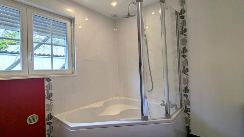 Maison - 191 m² - 8 pièces