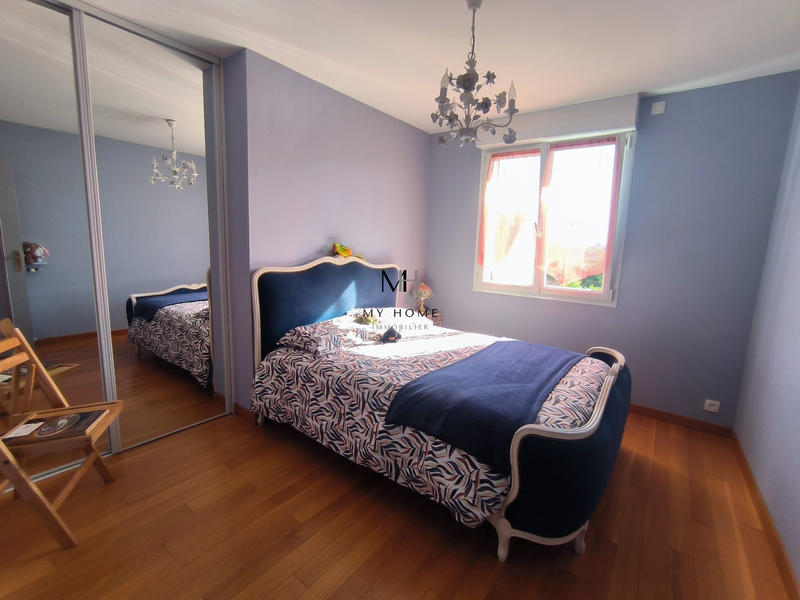 Maison - 166 m² - 9 pièces