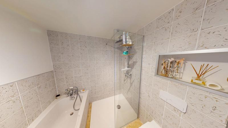 Maison - 189 m² - 6 pièces