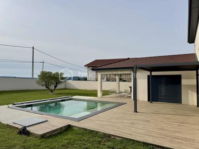 Maison - 157 m² - 5 pièces