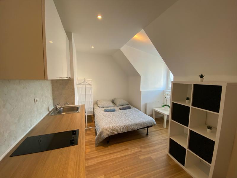 Maison ancienne - 210 m² - 12 pièces