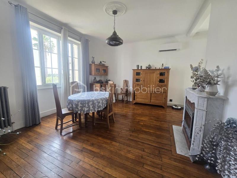 Maison d'architecte - 220 m² - 6 pièces