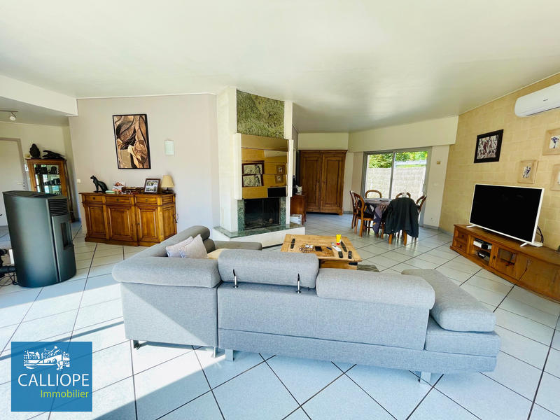 Maison - 166 m² - 7 pièces