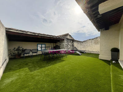 Maison - 180 m² - 6 pièces