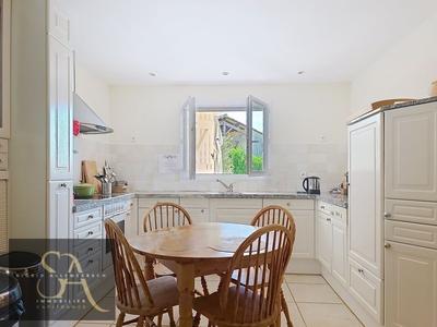 Maison - 159 m² - 6 pièces