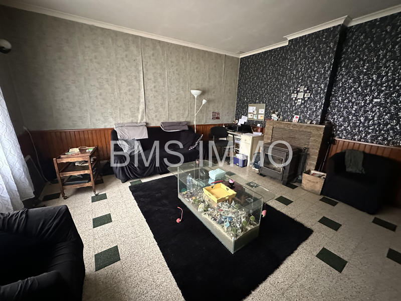 Maison - 260 m² - 6 pièces