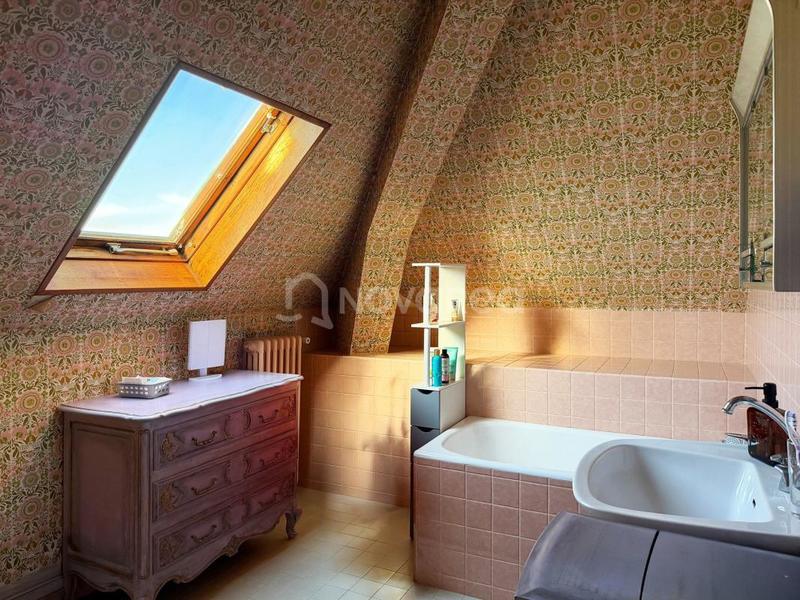 Maison - 175 m² - 8 pièces