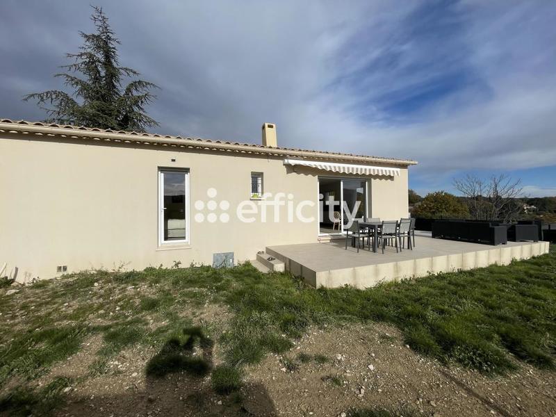 Villa - 90 m² - 4 pièces