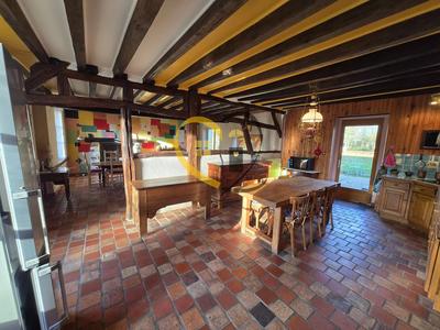 Maison - 180 m² - 5 pièces