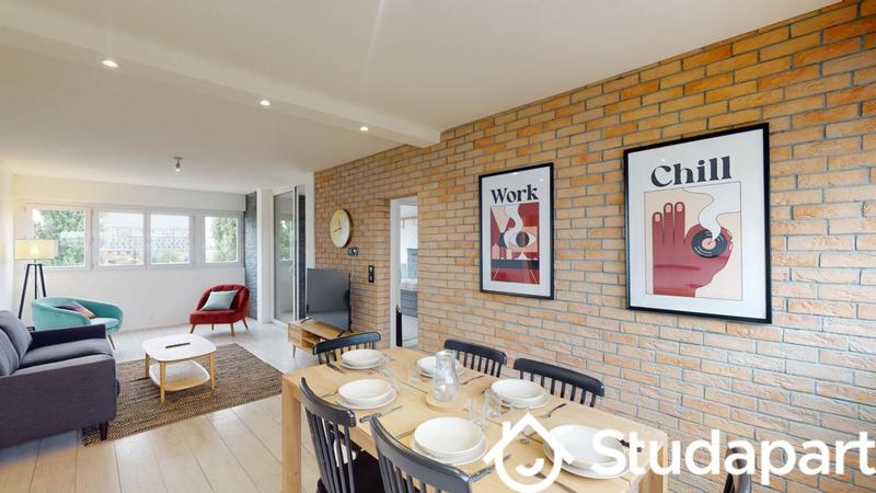 Chambre - 11 m² - 1 pièce