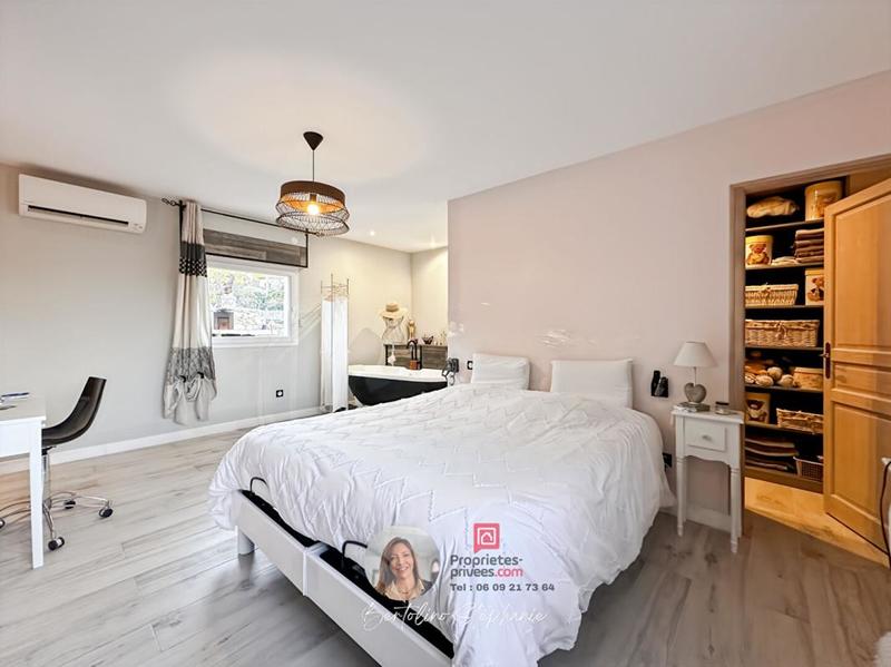 Maison - 180 m² - 4 pièces