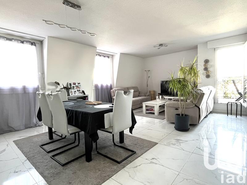 Appartement - 100 m² - 4 pièces