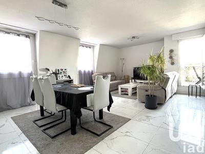 Appartement - 100 m² - 4 pièces