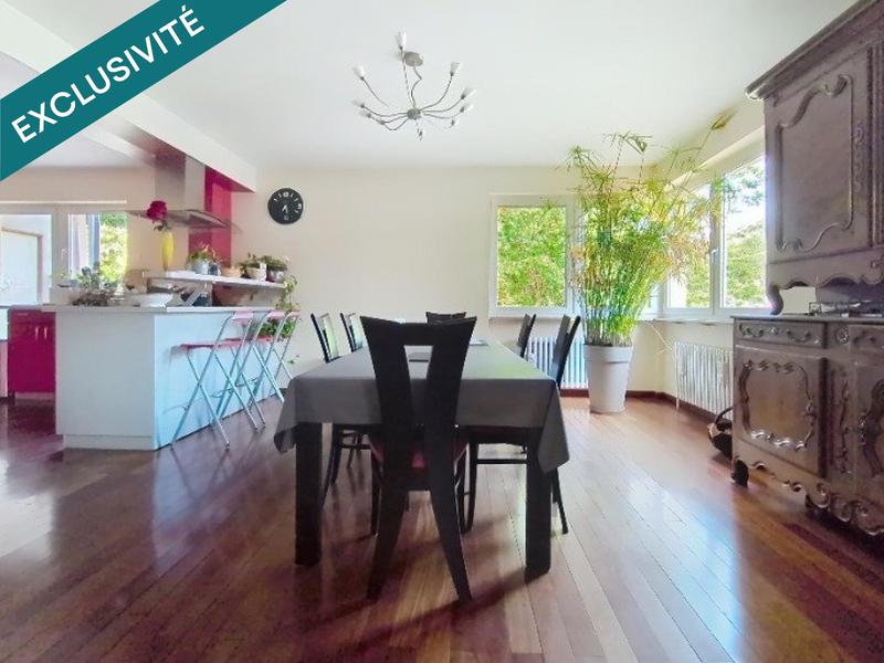 Maison - 180 m² - 6 pièces