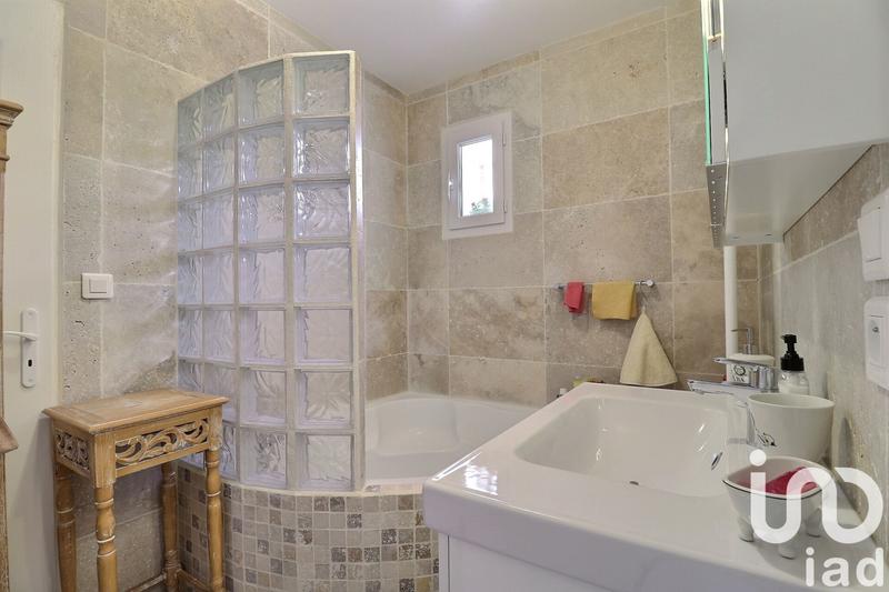 Maison - 196 m² - 7 pièces