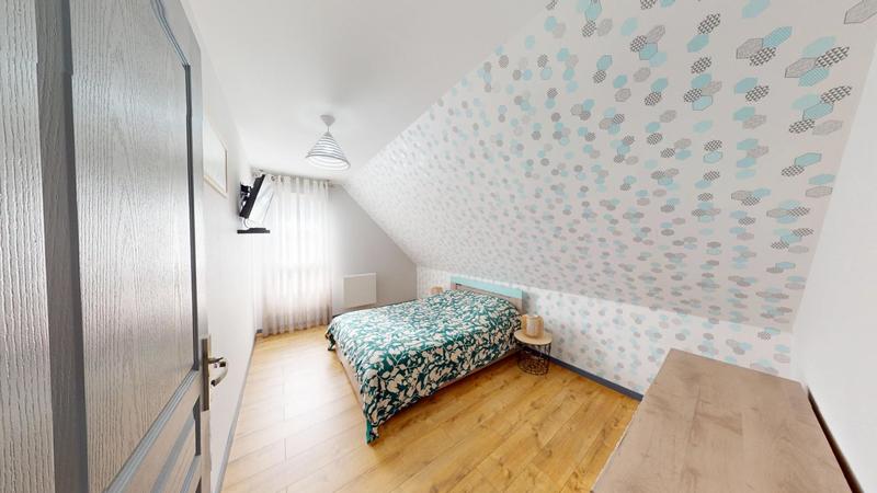 Pavillon - 180 m² - 8 pièces