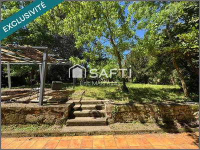 Maison - 282 m² - 10 pièces