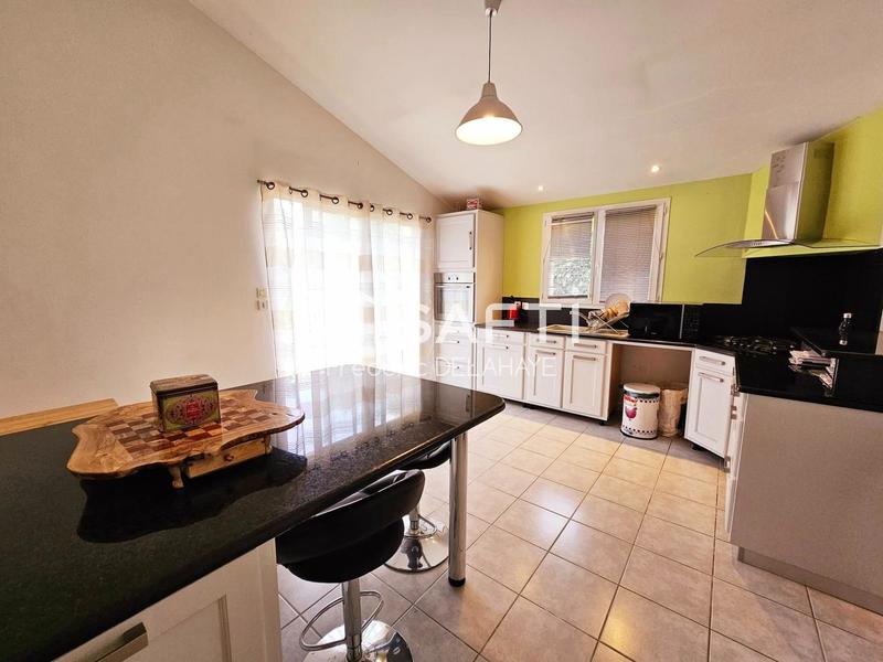 Maison - 96 m² - 4 pièces